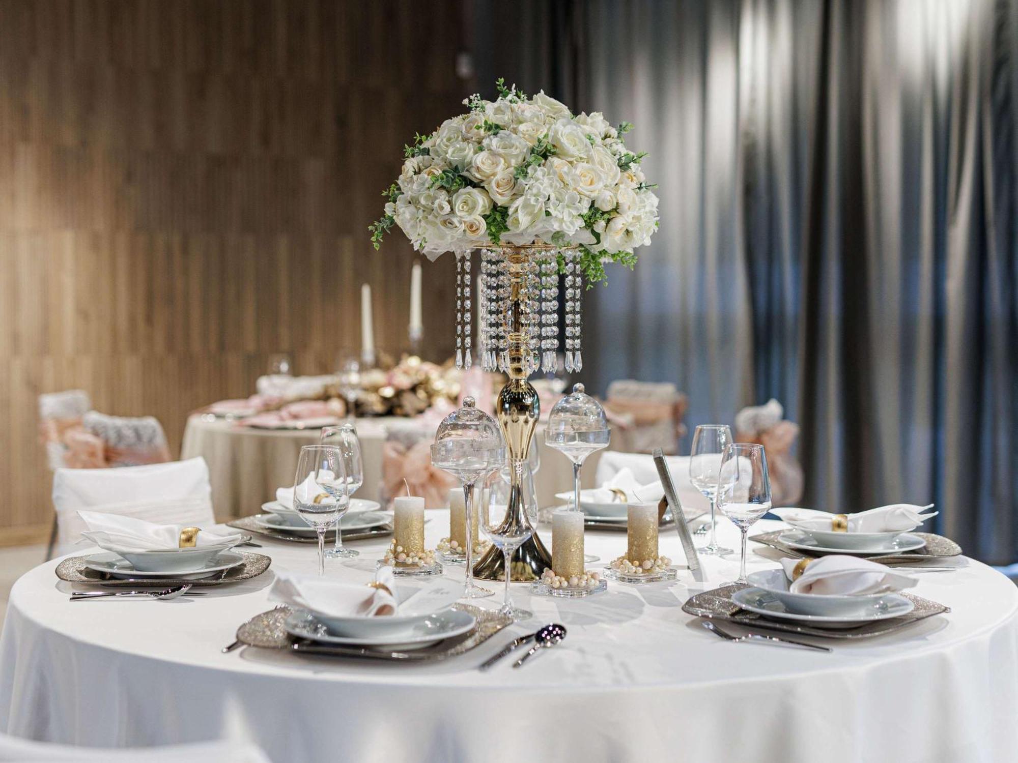 Minaro Hotel Tokaj - Mgallery Collection (Adults Only) Exterior photo A table set for a formal dinner